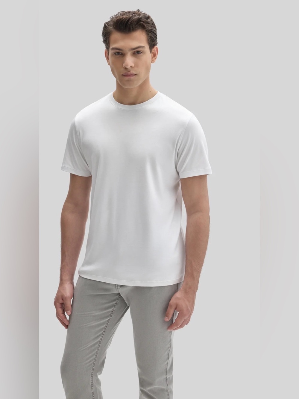 🤎 Robert Barakett | The Barakett Tee in White 🤎